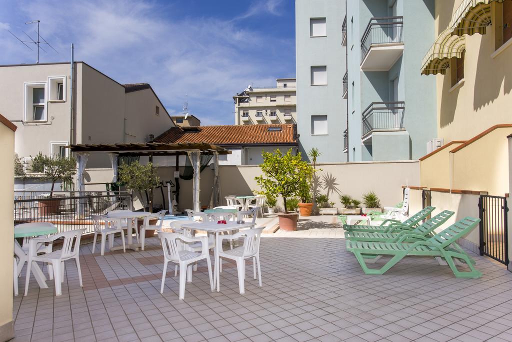 Hotel Lugano Cattolica Kültér fotó