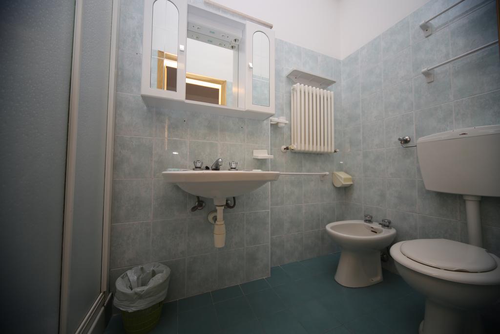Hotel Lugano Cattolica Kültér fotó